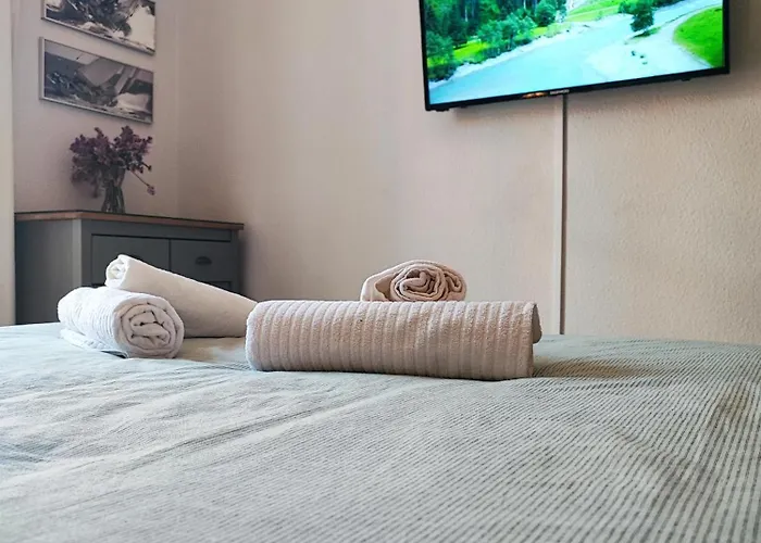 Agarimo Homes - Flor De Olivo