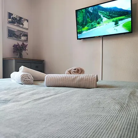 Agarimo Homes - Flor De Olivo